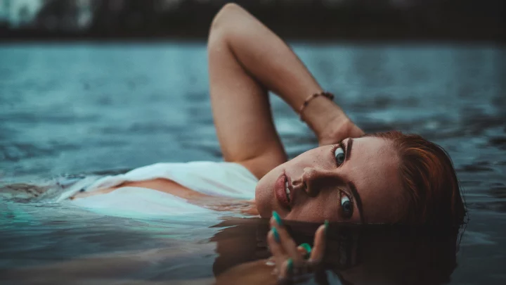 Portrait cinématographique de Celle qui garde l'épée