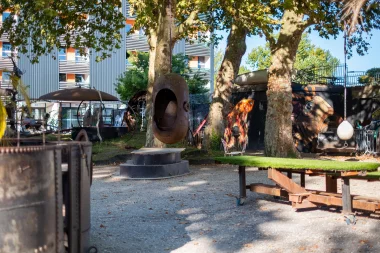 Spot photo : Vivres de l'Art (Bordeaux)